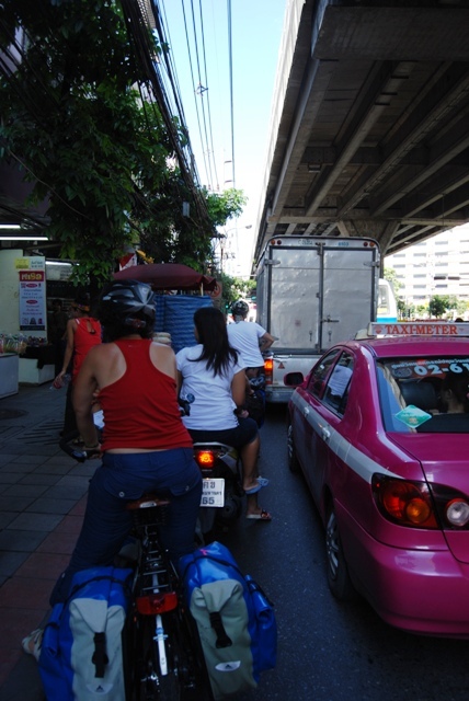 foto 10 Konsolosluk-yolunda-pedallarken